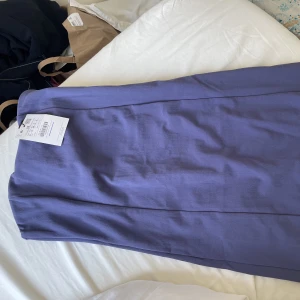 Tub klänning - Kort Tub klänning från Pull & Bear. Aldrig använd ❤️ skriv för fler bilder