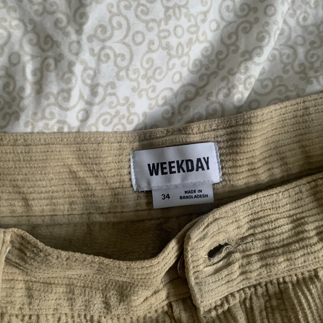 Baggy beige Manchester byxor  - 90