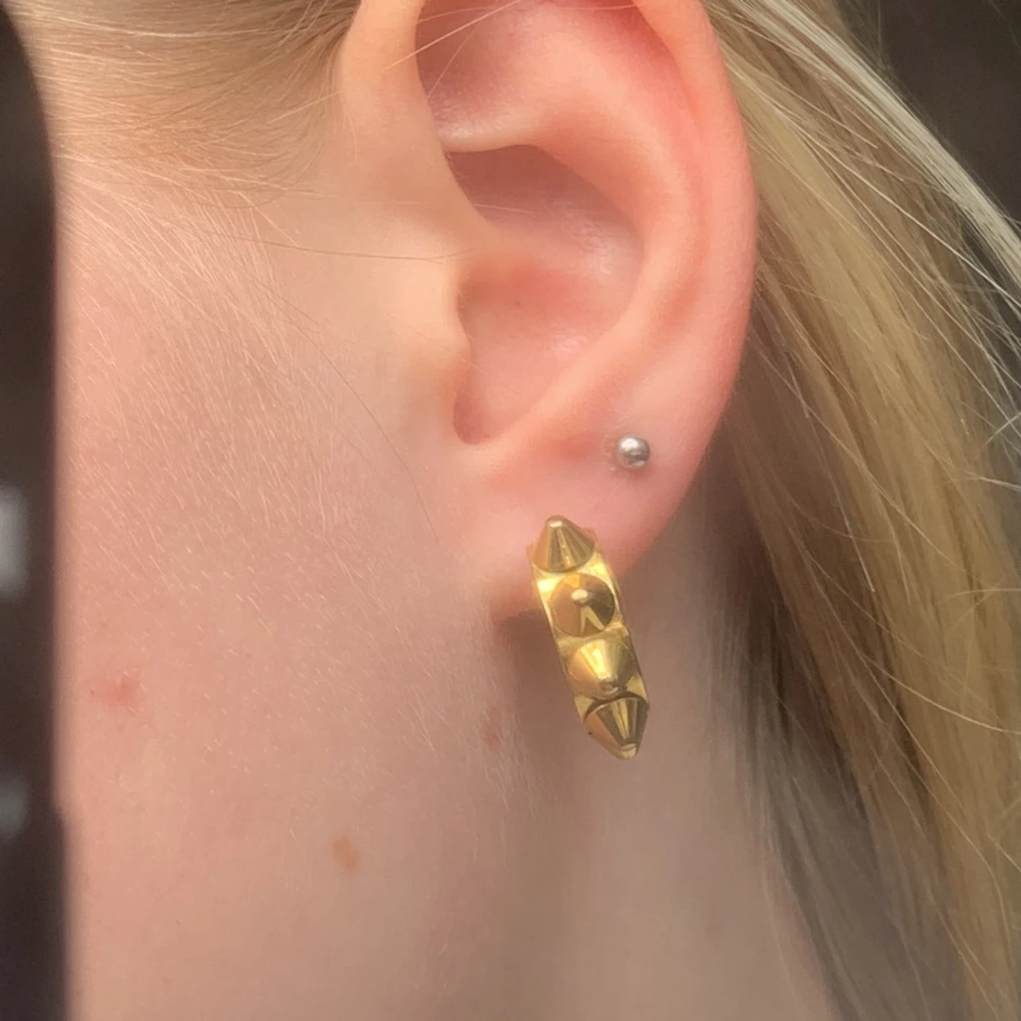 Edblad örhängen Guld - 91