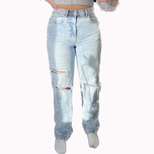 Slitna jeans som tyvärr har blivit för små