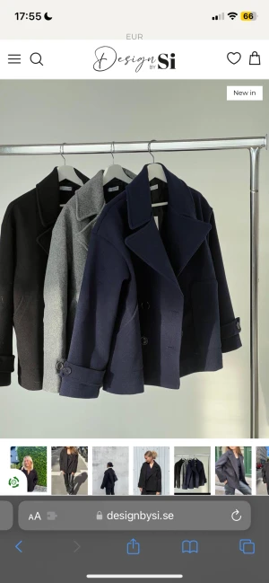 Kort kappa  - Säljer denna fina jackan/kappan från design by si då den inte kommer till användning! Den är lite nopprig på ena sidan på grund av väska, men annars inga defekter! Passar perfekt till hösten/vintern.