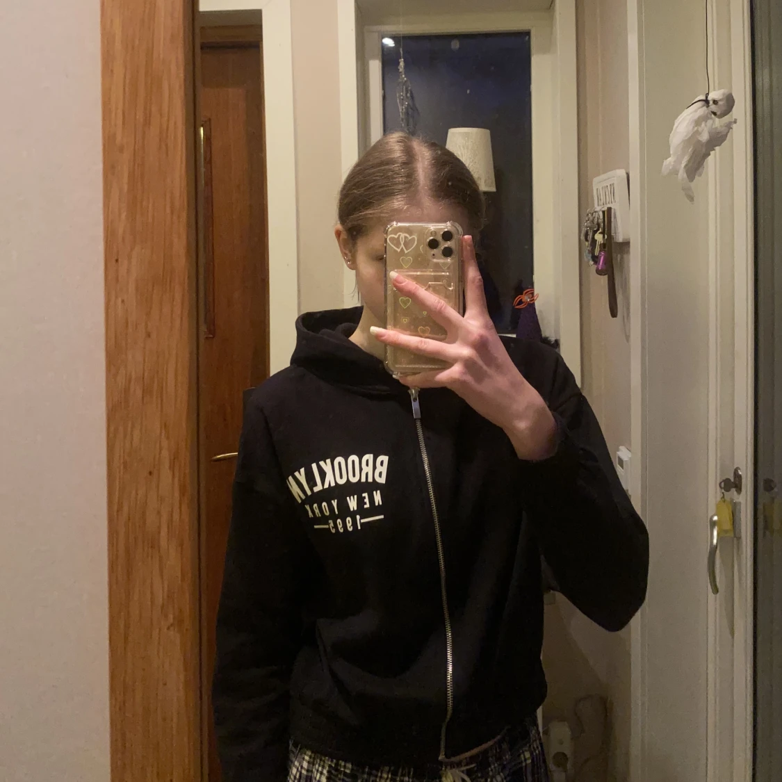 Svart zip hoodie  - 91