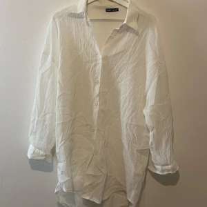 Skjorta  - Skjorta från SHEIN aldrig använd helt ny 