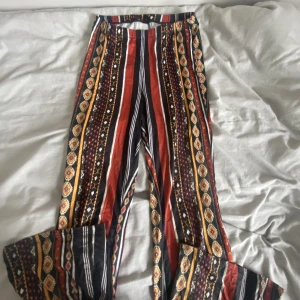 Shein byxor  - Ett par jätte fina shein byxor . Som inte kommer till andväning. 