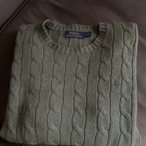Ralph lauren stickad tröja - Skick 9/10  Storlek: S 