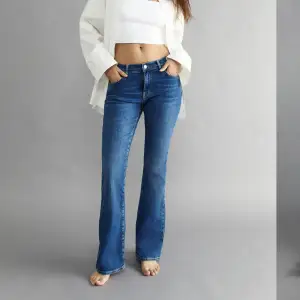 Bootcut jeans från Gina, fint skick och bra jeans, pris kan diskuteras 