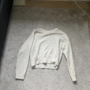 tjocktröja från vero moda - Jättefin tröja från vero moda🩷