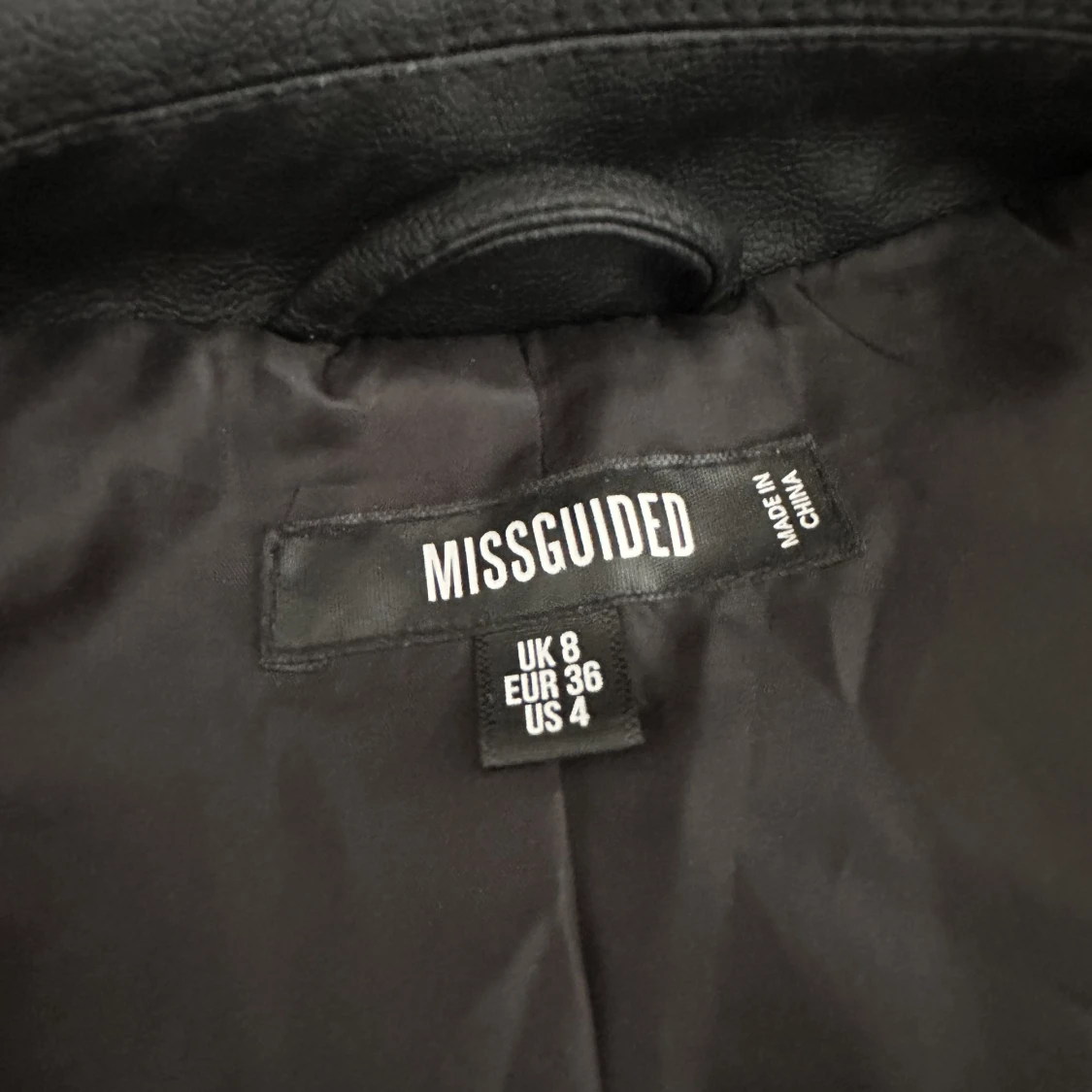 Svart Skinnjacka - 91