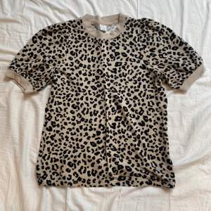 Super skön leopard T-shirt 😍