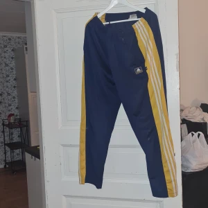 Adidas byxa retro - Retro, fint skick, L i amerikansk storlek