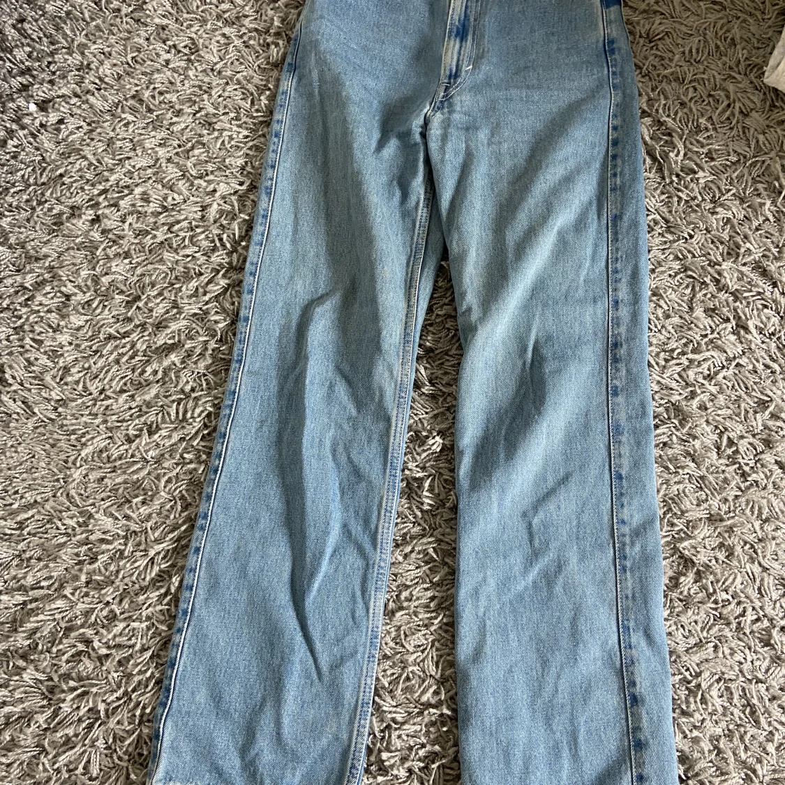 Blå weekday jeans  - 91