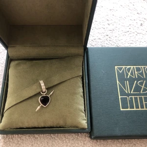Marianilsdotter örhänge  - Jättefint örhänge från Marianilsdotter!❤️