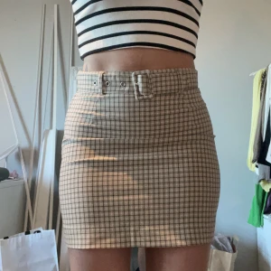 Kjol - Kjol från HM fint skick