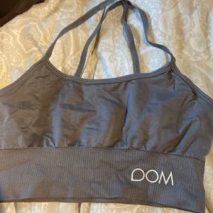 Sport bh - Säljer denna sport bh:n från Drop of Mindfulness.