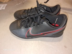 Nike fotbollsskor  - Fint fotbollskor med bra skick.