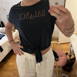 Dans tröja  - Jätteskön mörkblå dans tröja med Knut. 