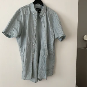 Oversized tshirt-skjorta - Snygg skjorta oversized storlek xxl.