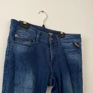 Low waist replay jeans skinny jeans. Strl 27 längd 30
