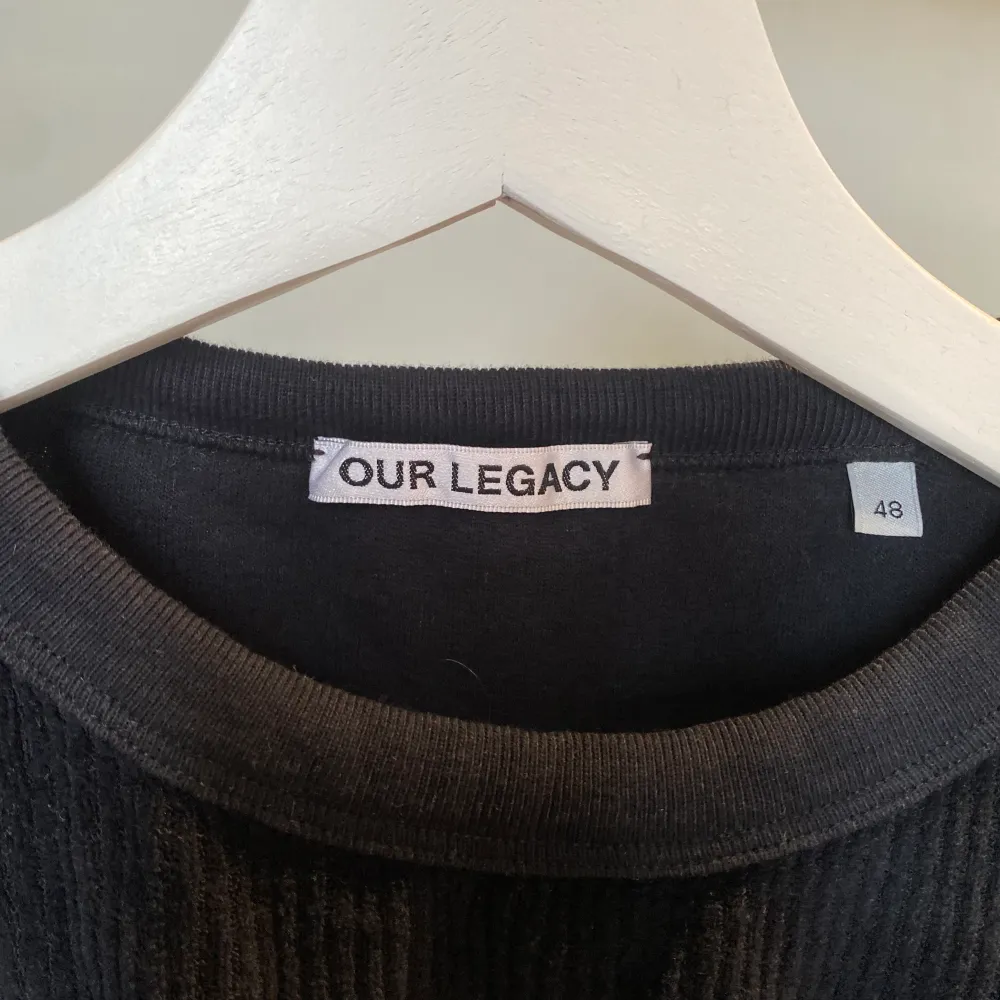 Our legacy new box t shirt corduroy, inga flaws 9/10 använd 2 gånger . T-shirts.