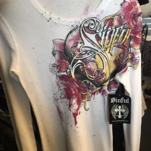 Sinful longsleeve - Helt ny med prislapp