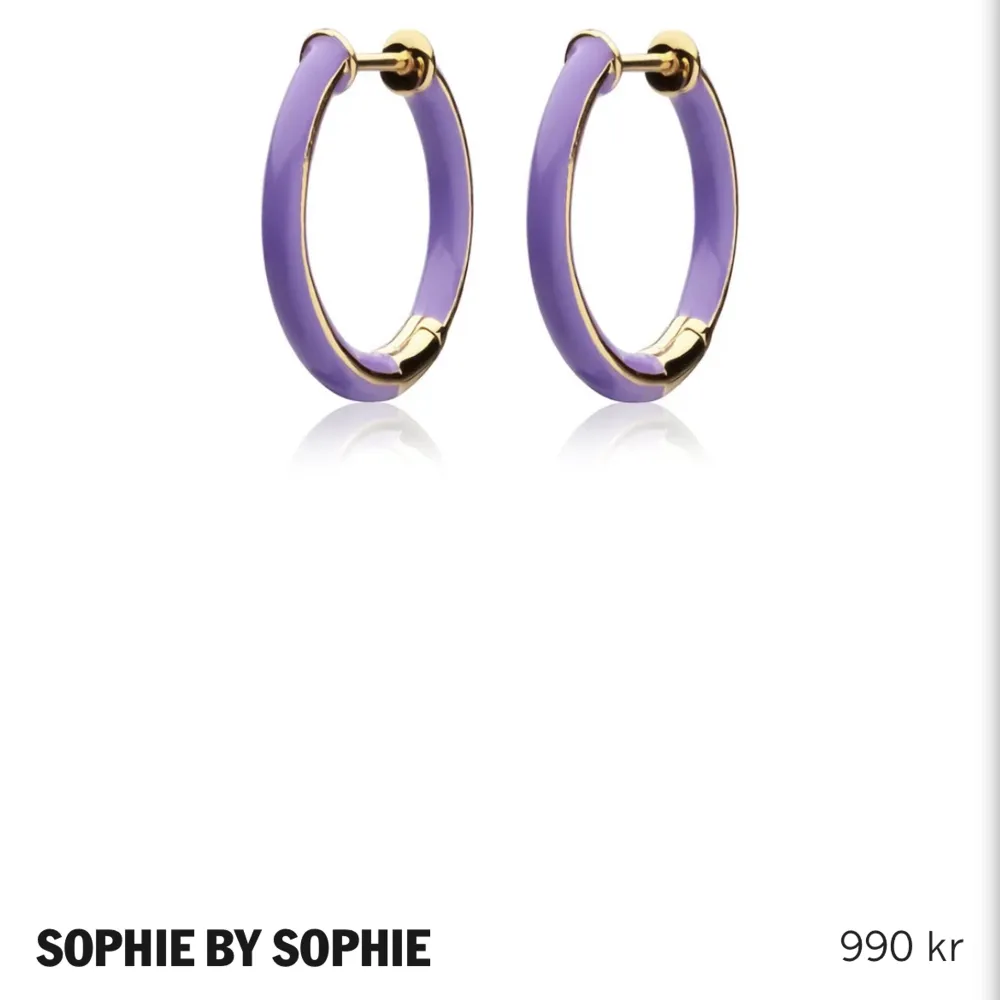 Helt oanvända Sophie by Sophie örhängen💗Ny pris 990kr säljer för 600 (pris kan diskuteras) KÖPAREN STÅR FÖR FRAKTEN! . Accessoarer.