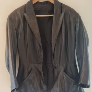 Skinnjacka hollies - Strl 40