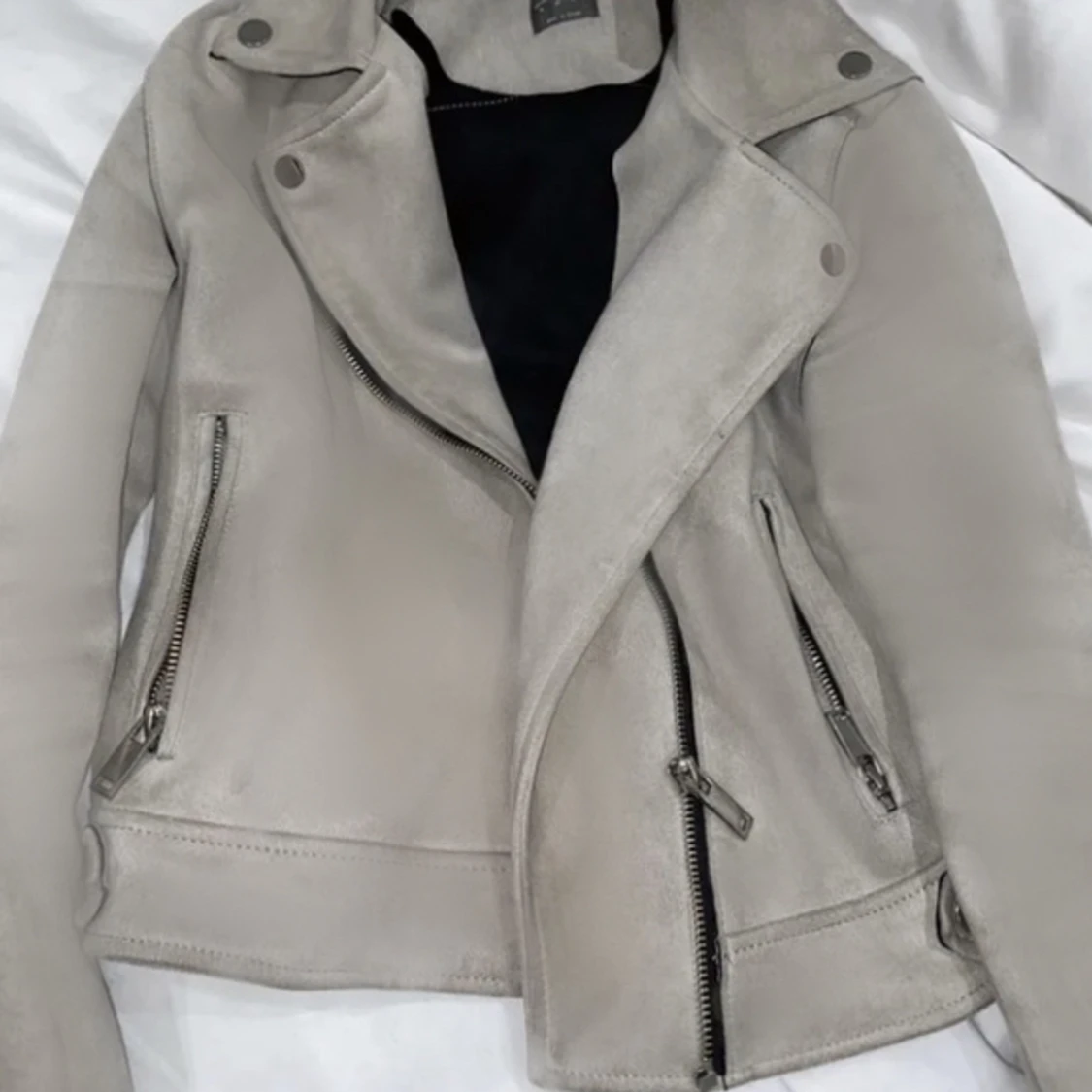 Grå Läderjacka - 90