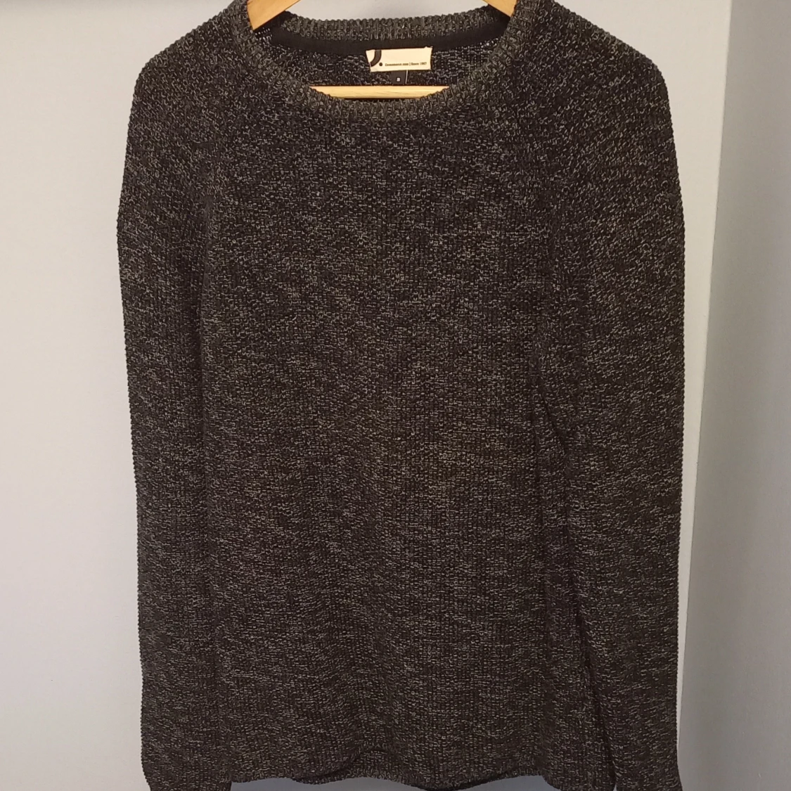 Stickad svart tröja - 90