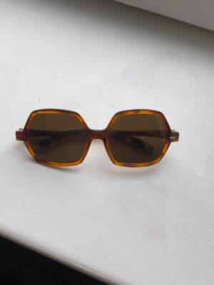 Vintage solglasögon från Italien, köpta second hand