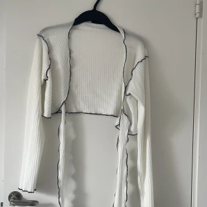 Top/Kofta - Har aldrig använt, så säljs :) 