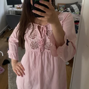 Blus - Sötaste blusen från odd Molly med trekvarts ärmar! I fint skick. 