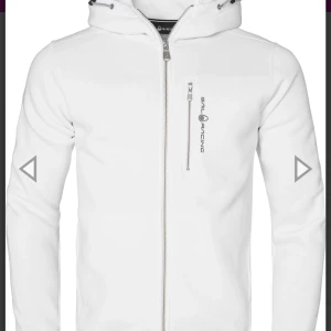 Sail racing hoodie  - Sail racing hoodie i herr modell, har inte varit något problem för mig att det är herr modell(den har alltså inte suttit konstigt)skriv privat för egna bilder eller frågor