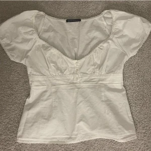 Brandy Melville Topp - Topp från Brandy Melville som jag köpte en vecka sen men har ej använt då den var för liten på mig