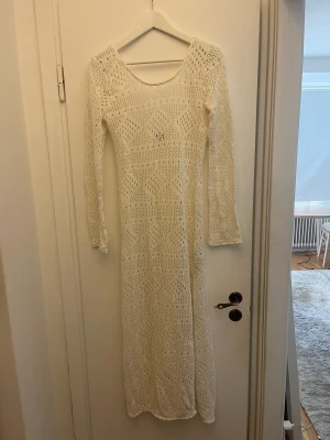 Strandklänning - Bianca Ingrosso - Strandklänning från Biancas kollektion för Ginatricot. Använd fåtal ggr. 