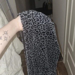 leopard hoodie - fin hoodie