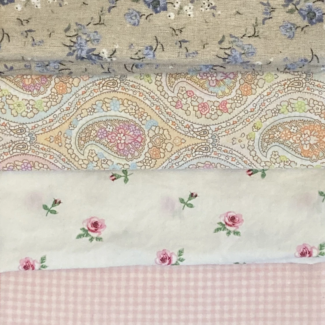 Handsydda väskor och necessärer  - 90