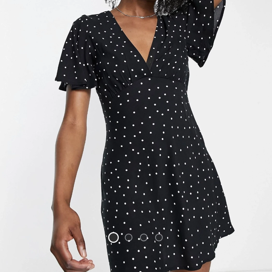 Prickig sommarklänning