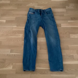 Diesel jeans  - Dom va lite för skinny för mig, så dom är nästan oanvända. Nypris: 1400