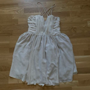 Klänning - En jätte gullig klänning i toppskick 🫶🏼🫶🏼🫶🏼