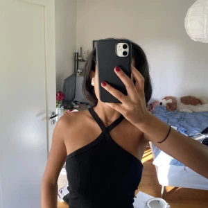 toppar  - säljer ännu mer toppar som inte kommer till någon användning 🌸80kr styck