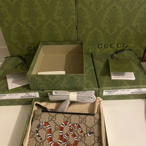 Gucci korthållare - Ny med box och dustbag