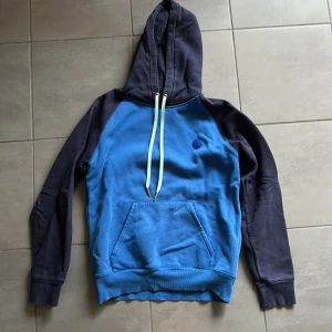 Acne hoodie - Acne hoodie  Storlek xs Sparsamt använd
