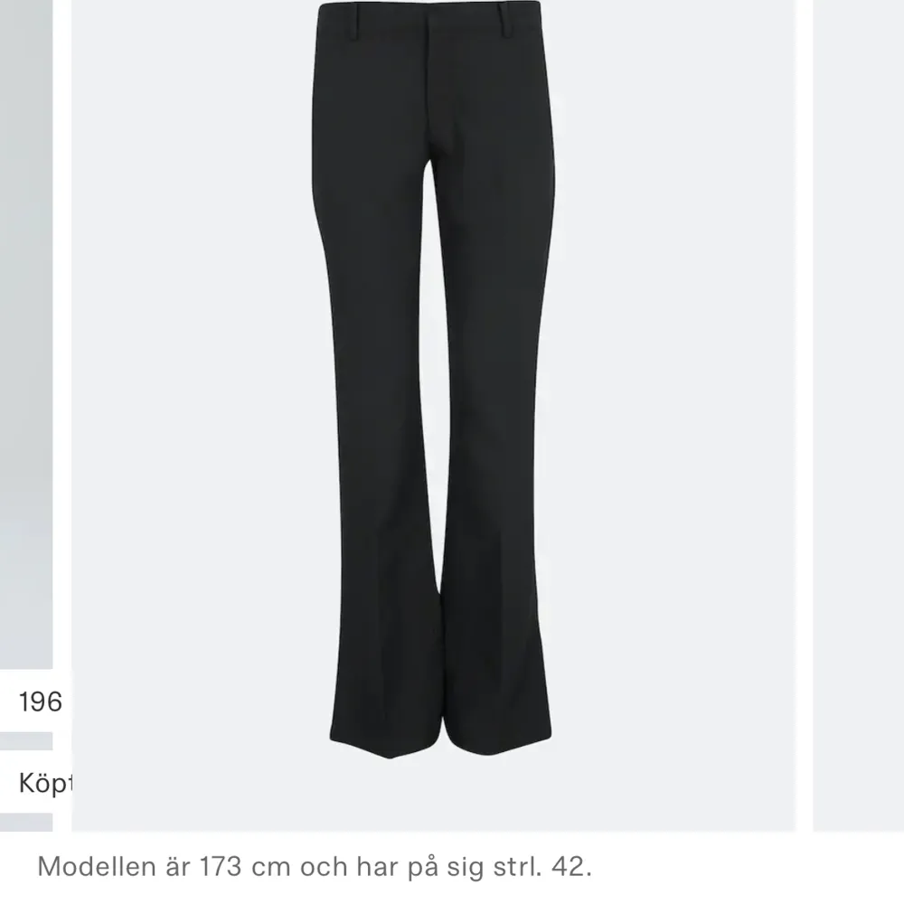 säljer dessa skitsnygga kostymbyxor från bik bok i modellen ”vilma”. köpte dem för 499kr men säljer för 250kr + frakt! . Jeans & Byxor.