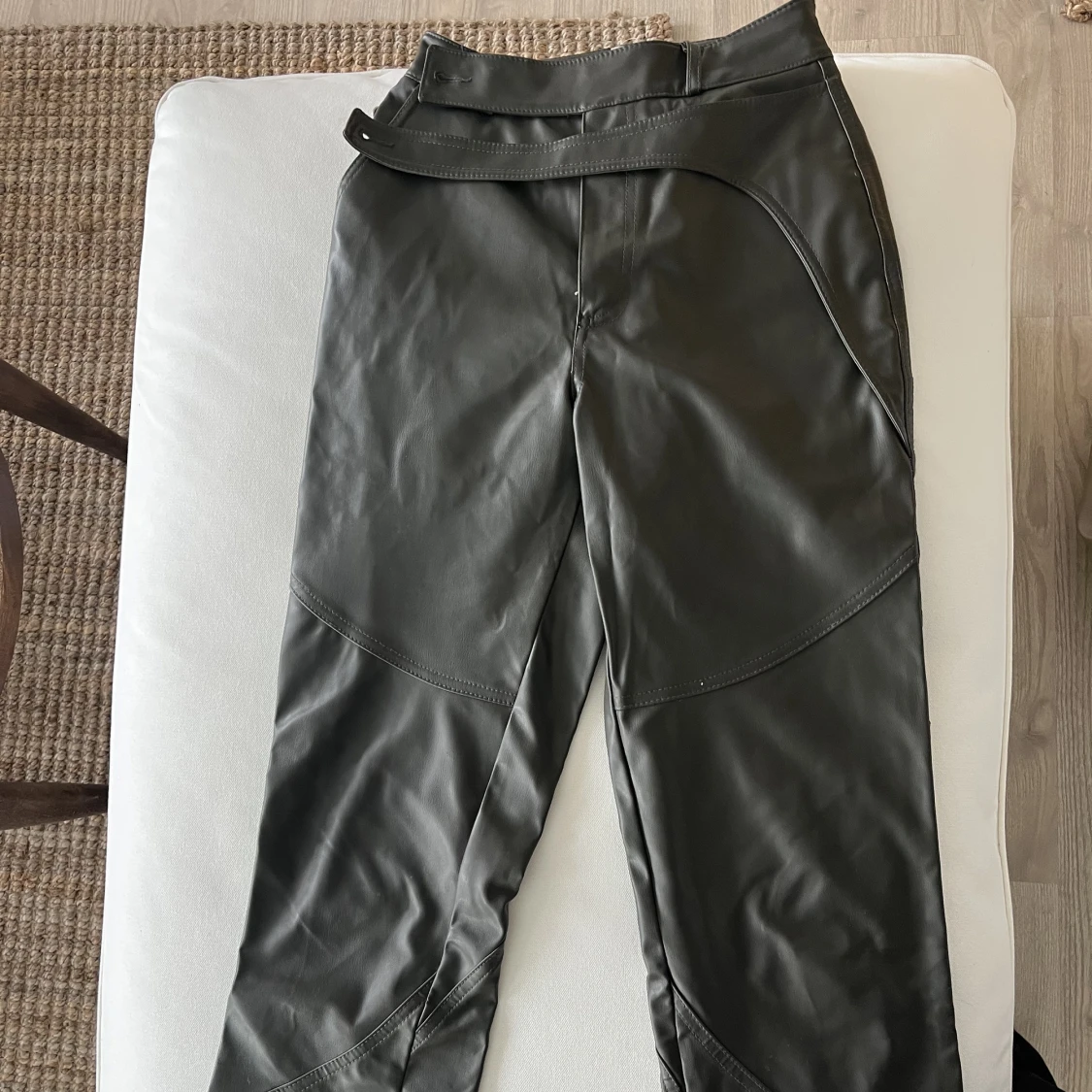 Adsgn Skinnbyxor - 24