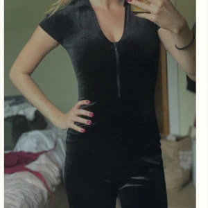Byxdress - Mysig jumpsuit
