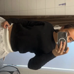 stickad tröja - säljer denna tröja i S💕