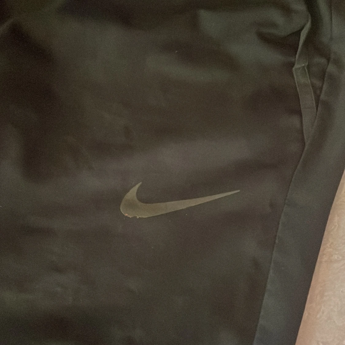 Nike byxor helt svart  - 90