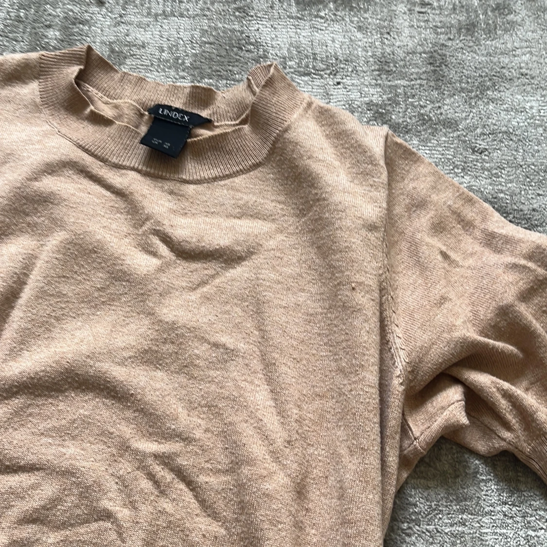 Stickad tröja beige - 90