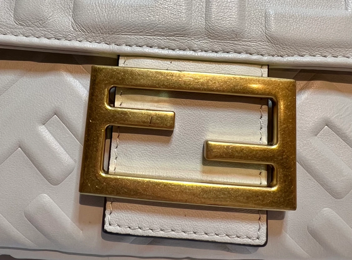 Fendi Crossbody Handväska  - 90