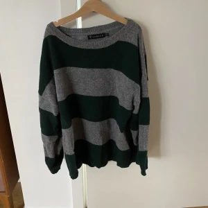 Randig tröja - Fin randig tröja från Edblad, kontakta för fler bilder 🤍